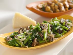 Luscious meals - images of food - green beans and kale.jpg